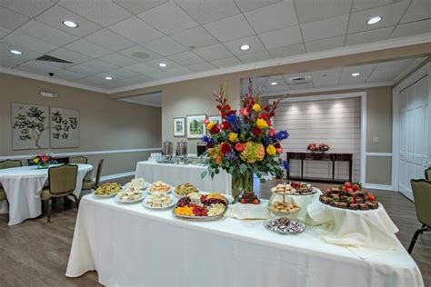 PORTER LORING MORTUARY NORTH - Updated January 2026 - 14 Photos & 17 ...