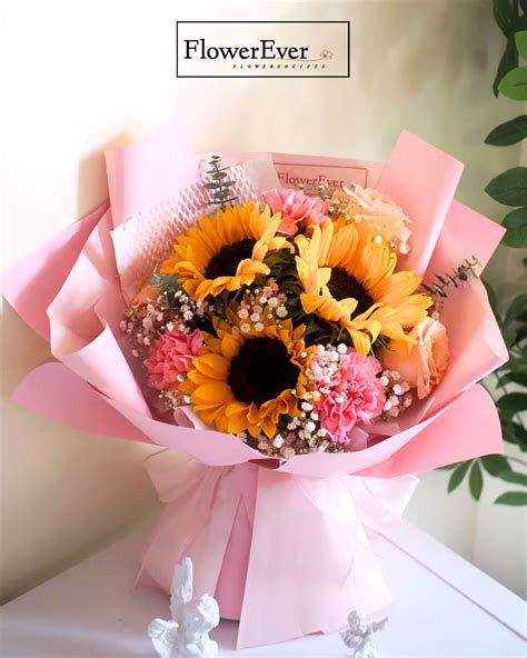 Pink Sunflower Bouquet