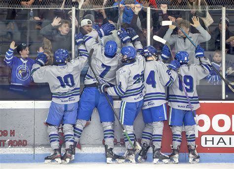 Janesville Jets' final weekend at Ice Arena before moving to newly ...