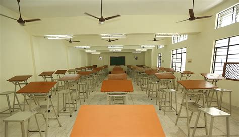 Engineering College 的图像结果