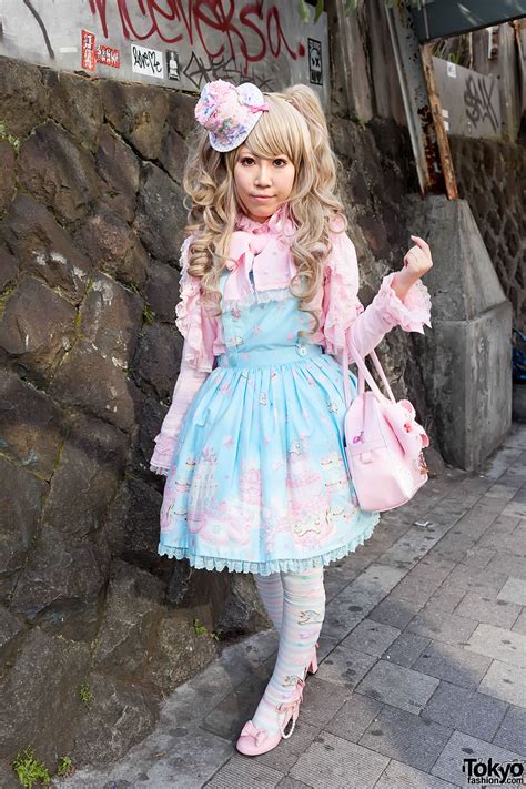 Japanese Sweet Lolita in Angelic Pretty – Tokyo Fashion