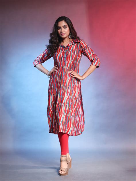 Red Rayon Printed Straight Kurta – Charukriti
