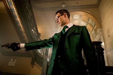 Gotham Season 3: Riddler Costume Revealed