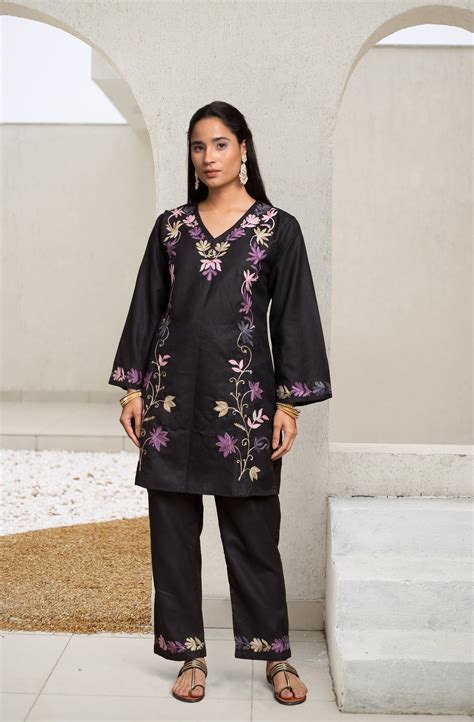 House Of Kari(Chikankari Clothing) - Falak Kashmiri Kurta Set - Black