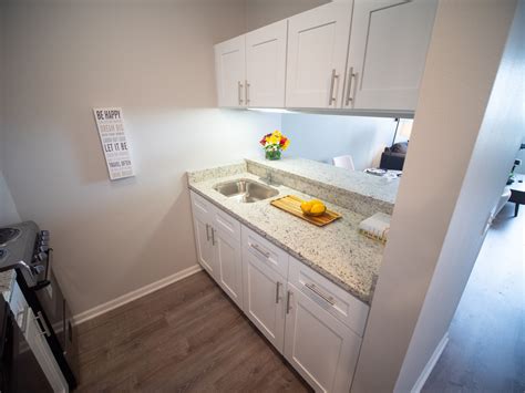 The Breakers at Edgewater Beach: Senior Living in Chicago, IL