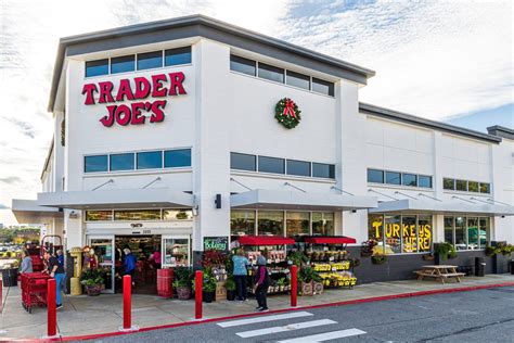 10 Things You Should Know Before Shopping at Trader Joe’s