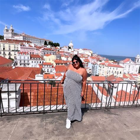 Laura Albert | Fora Travel