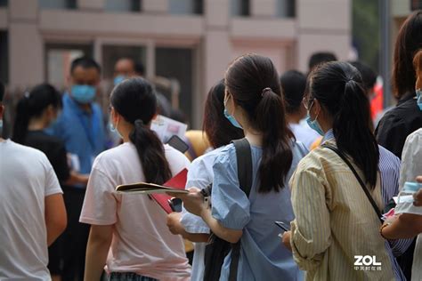 洛阳高考第三天吸引众多考生参加-中关村在线摄影论坛