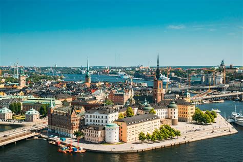 What is an average salary in Sweden? Ravio's benchmarks expand