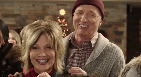 Christmas Reservations Review: The Treeline Lodge Has Christmas Spirit ...