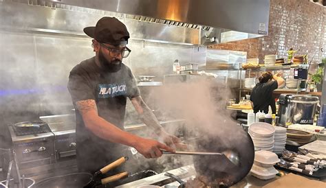 The Biz Beat: Hula Bar and Kitchen a hit in downtown San Jose - San ...