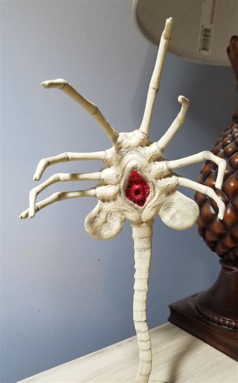 Alien Earth Facehuggers 的图像结果