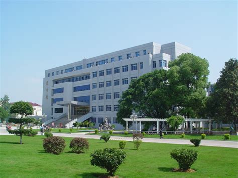 三江校园一景-3-江西理工大学 - JiangXi University of Science and Technology