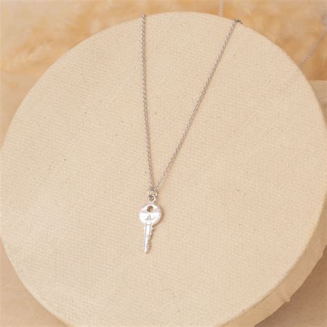 Silver Key Neck Chain – Silver Tokri