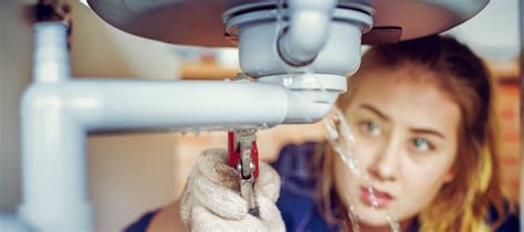 Essential Plumbing Tools For Fixing Water Leaks in Springfield Missouri