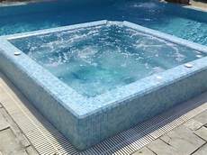 vasche d acqua piscine saune e vasche idromassaggio perpool vasche d acqua piscine saune e vasche idromassaggio perpool