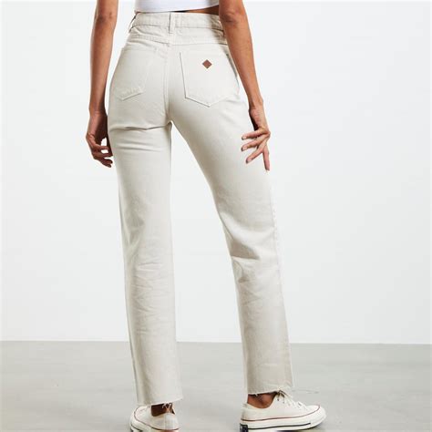 Women's Cream Jeans | Depop