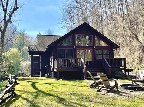 4 North Carolina Vacation Spots Foodies Love For 2025 — Chef Denise