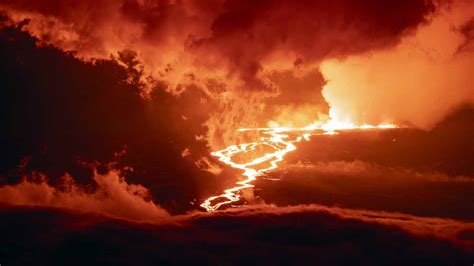 दुनिया के 3 इलाके, 3 बड़े ज्वालामुखी... देखिए विस्फोट से कैसे तबाह हो ...