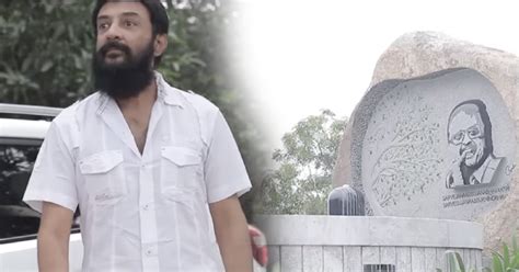 இக்காட்சி காணும் பொழுது.. SPB அவர்கள் நினைவிடத்தில் வெள்ளி விழா நாயகன் ...