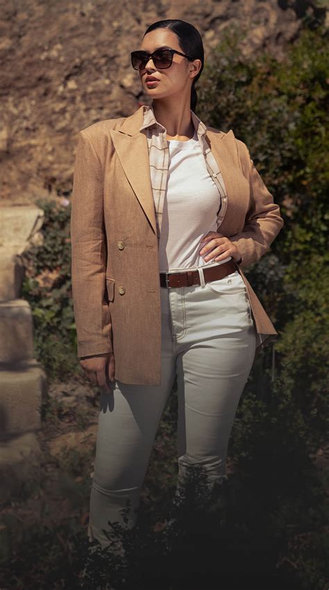 Plus Size Gul Blazer Women's Plus Size Blazers | Black & White | ONLY