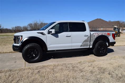 This 2023 Ford F-150 Raptor R Cost $111,350 New, Just Sold at Auction for Over MSRP - autoevolution