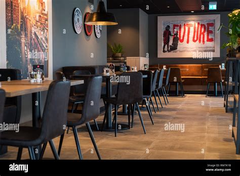 Pizza Restaurant 的图像结果