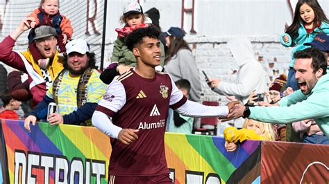 Detroit City FC revs up its offense, beats Orange County SC 4-1