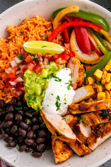 Flavorful Chicken Fajita Bowl Recipe
