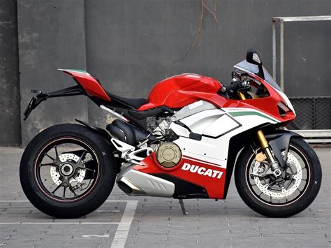 2013 Ducati Hypermotard 杜卡迪摩托车_我爱桌面网提供