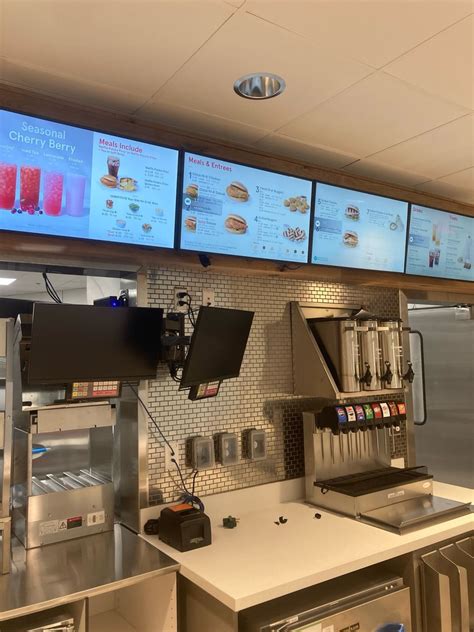 Montana team finalizing the MSU Strand Union Building, Food Vendor ...