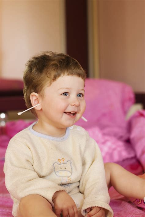 What to Do About Your Child's Earwax | University of Utah Health
