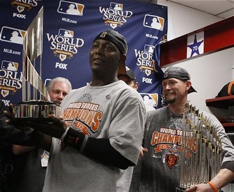 Edgar Renteria goes from symbol of Tigers' disappointment to Giants ...