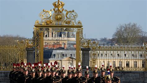 The Versailles Palace celebrates its 400th anniversary and hosts King ...