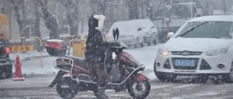 大年初一，新一轮低温雨雪天气上线，外出拜年注意行车安全！_车速_刹车_湘中