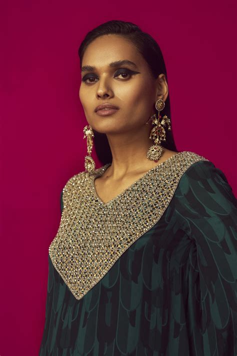 Green Embroidered Kurti and Dhoti Set – Priyam