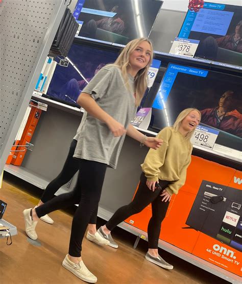 Girls at Walmart 的图像结果