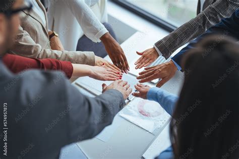 All Hands in Teamwork 的图像结果