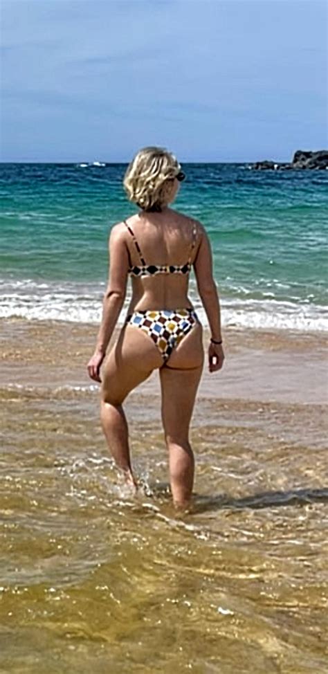 Annasophia Robb Bikini Hot