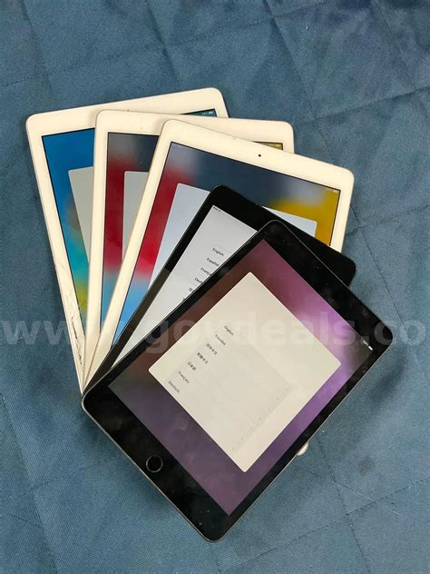 5 - Apple iPads (User Locked): 2 - iPad Air 2, iPad Mini 5th Gen, iPad ...
