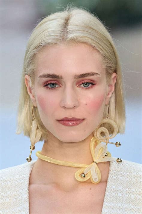 Rule Of The Extras | Grazia India