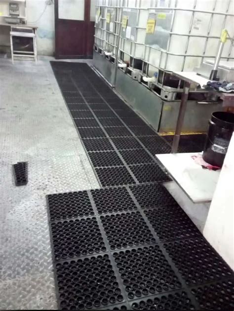 heavy duty rubber mat supplier
