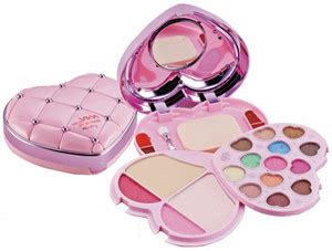 NYN Makeup Kit - Eye-Shadows, Lip Colors, Blushes, Sponges, Brushes ...