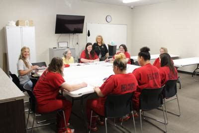 Work release programs offer inmates a chance to thrive | News ...