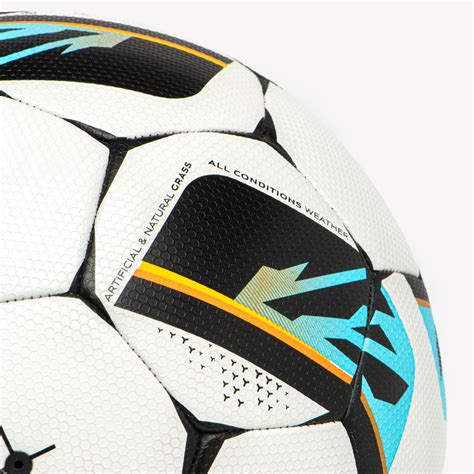 Club Ball Resist Size 5, Hybrid Technology, Rubber Coating - White