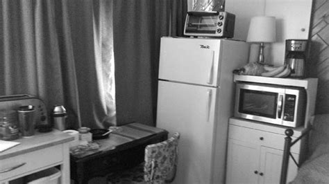 CHAMPLAIN MOTEL (Sturgeon Falls, Ontario) - Motel Reviews & Photos ...