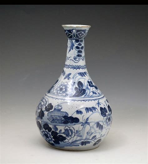 Antique English delftware bottle vase mid 18th century period. - John ...