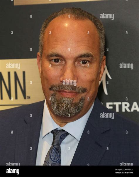 Roger Guenveur Smith arrives at the 7th Annual ICON MANN Pre-Oscar Dinner at the Waldorf Astoria ...