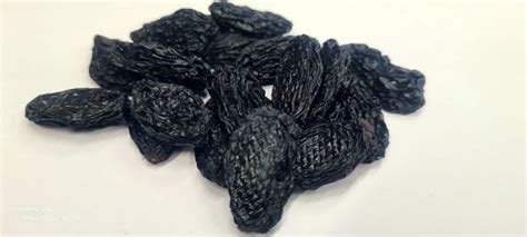 Sun Dried Black Raisins Manufacturer Exporter Supplier from Nashik India