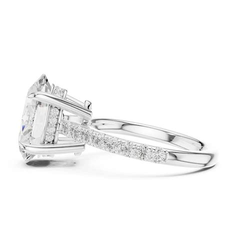 4.58ct Opulent Radiance Round Lab Grown Diamond Ring – Vaama Jewellery